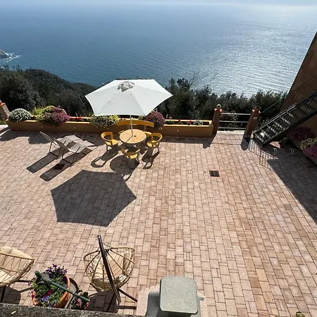 Ca Di Dome Vista Mare Apartment *